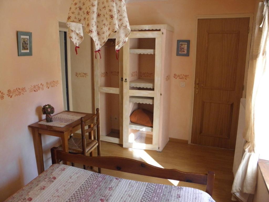 Gite Auberge Les Terres Blanches De Meolans Номер фото