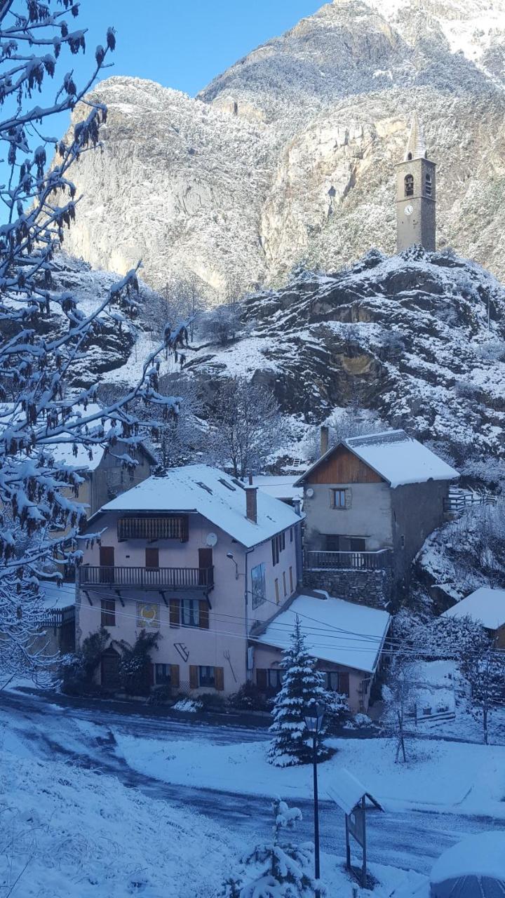 Gite Auberge Les Terres Blanches De Meolans Екстер'єр фото