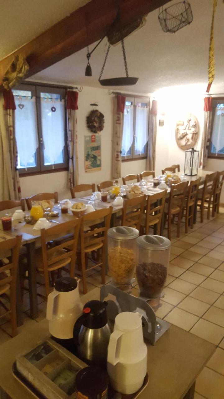 Gite Auberge Les Terres Blanches De Meolans Екстер'єр фото